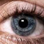 Lensa RGP menjadi salah satu terapi mata minus anak